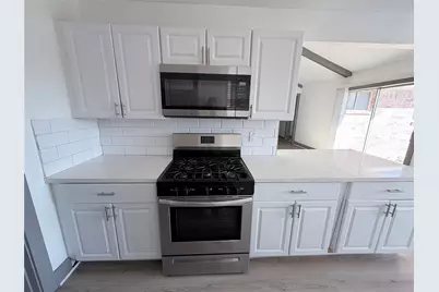 9750 Guest Street, Houston, TX 77078 - Photo 6