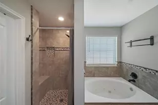 12031 Blade Borough Ct, Houston, TX 77089 - Photo 8