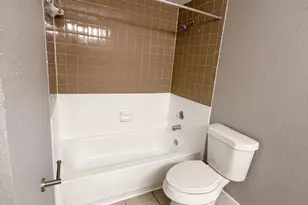 12611 Ashford Meadow Dr, Houston, TX 77082 - Photo 10