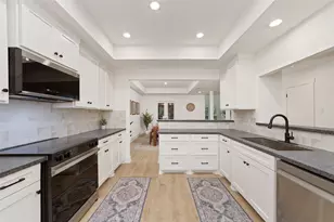 9374 Briar Forest Dr, Houston, TX 77063 - Photo 8