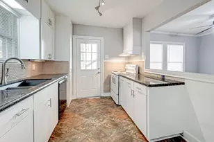 1852 Sul Ross, Houston, TX 77098 - Photo 2