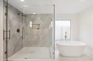 6110 Yarwell Dr, Houston, TX 77096 - Photo 12