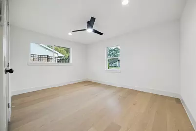 6110 Yarwell Drive, Houston, TX 77096 - Photo 14