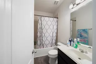 9303 Fuqua Breeze Dr, Houston, TX 77075 - Photo 22