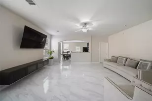 9303 Fuqua Breeze Dr, Houston, TX 77075 - Photo 6