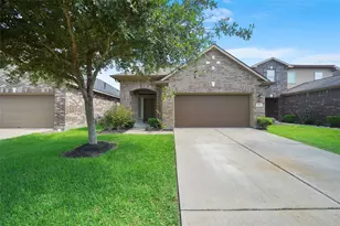 9303 Fuqua Breeze Dr, Houston, TX 77075 - Photo 1