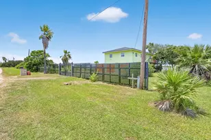 228 Speckled Trout Loop, Palacios, TX 77465 - Photo 24