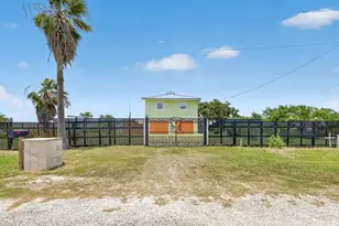 228 Speckled Trout Loop, Palacios, TX 77465 - Photo 30