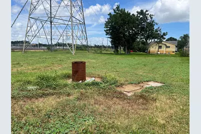 1100 Pine Street, Baytown, TX 77520 - Photo 4