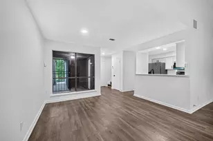 12957 Shannon Hills Dr, Houston, TX 77099 - Photo 10