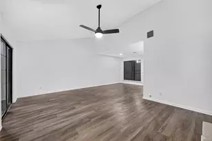12957 Shannon Hills Dr, Houston, TX 77099 - Photo 12