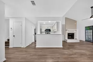 12957 Shannon Hills Dr, Houston, TX 77099 - Photo 18