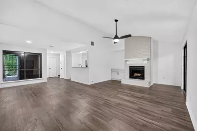 12957 Shannon Hills Drive, Houston, TX 77099 - Photo 16