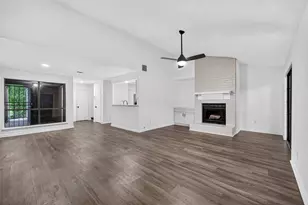 12957 Shannon Hills Dr, Houston, TX 77099 - Photo 16