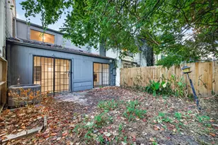 12957 Shannon Hills Dr, Houston, TX 77099 - Photo 32
