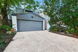 12957 Shannon Hills Dr, Houston, TX 77099 - Photo 6