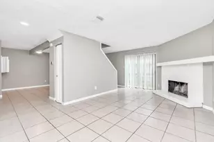 9557 Pagewood Ln, Houston, TX 77063 - Photo 30