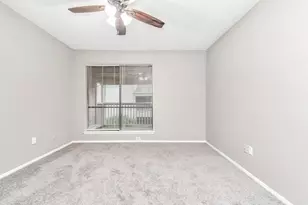 9557 Pagewood Ln, Houston, TX 77063 - Photo 18