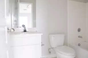 1725 Harvey Mitchell Pkwy S, College Station, TX 77840 - Photo 10