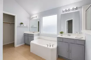9026 Clearwood Landing Blvd, Houston, TX 77075 - Photo 14