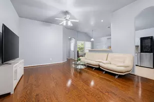 9026 Clearwood Landing Blvd, Houston, TX 77075 - Photo 4