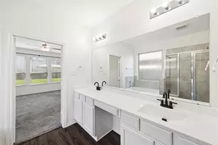 9310 Victoria Valley Ct, Houston, TX 77365 - Photo 14