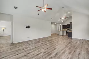 2728 Rogliano Ln, League City, TX 77573 - Photo 12