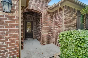 2728 Rogliano Ln, League City, TX 77573 - Photo 2