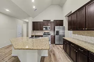 2728 Rogliano Ln, League City, TX 77573 - Photo 6