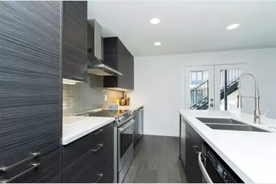 1410 Hyde Park Boulevard #105, Houston, TX 77006 - Photo 10