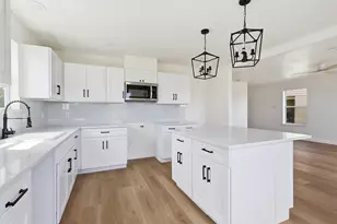 915 Redcrest Springs Ct, Houston, TX 77073 - Photo 4