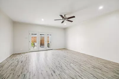 14703 Barryknoll Lane #25, Houston, TX 77079 - Photo 6
