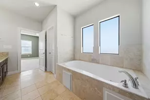 5525 Kiam St, Houston, TX 77007 - Photo 32