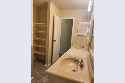 10056 Sharpton Drive, Houston, TX 77038 - Photo 24