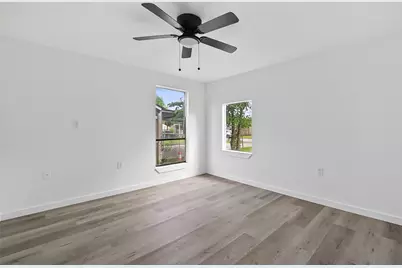 4933 Doolittle Boulevard, Houston, TX 77033 - Photo 16