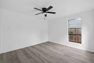 4933 Doolittle Blvd, Houston, TX 77033 - Photo 18