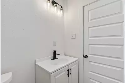 4933 Doolittle Boulevard, Houston, TX 77033 - Photo 20