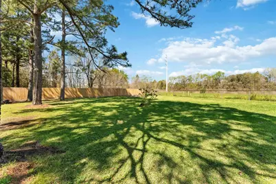 111 Commerce Lane, Highlands, TX 77562 - Photo 22