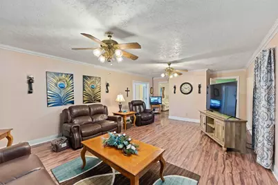 111 Commerce Lane, Highlands, TX 77562 - Photo 10