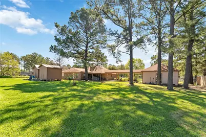 111 Commerce Lane, Highlands, TX 77562 - Photo 34
