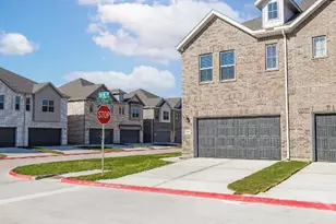 9826 Clifden St, Rosharon, TX 77583 - Photo 2