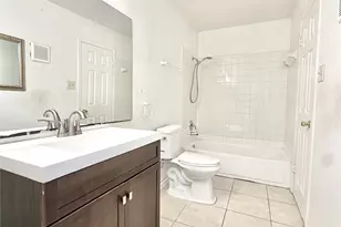 8323 Wilcrest Dr, Houston, TX 77072 - Photo 10