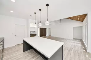 16502 Craighurst Dr, Houston, TX 77059 - Photo 10