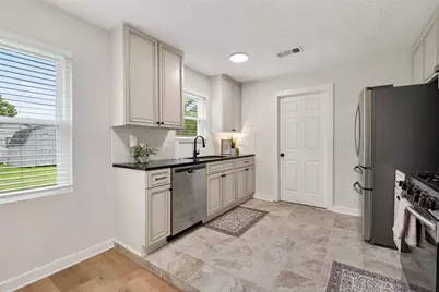 3808 Sherbrooke Road, Pasadena, TX 77503 - Photo 8