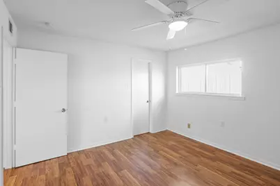 1408 Hughes Street #4, Houston, TX 77023 - Photo 24