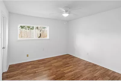 1408 Hughes Street #4, Houston, TX 77023 - Photo 22