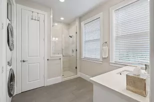 1749 Banks St, Houston, TX 77098 - Photo 30