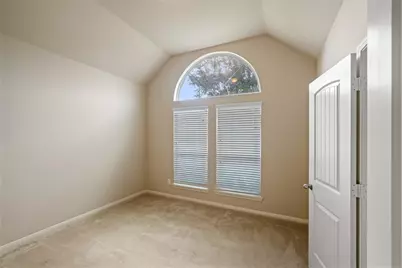 11719 Eagle Ridge Drive, Mont Belvieu, TX 77535 - Photo 14