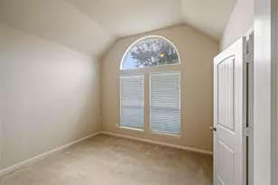 11719 Eagle Ridge Dr, Mont Belvieu, TX 77535 - Photo 14