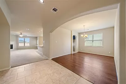 11719 Eagle Ridge Drive, Mont Belvieu, TX 77535 - Photo 4